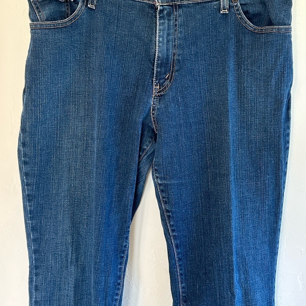 Levi's 550 Relaxed Bootcut Dark Blue Classic Style Denim Jeans Sz 14 Short - Picture 2 of 9